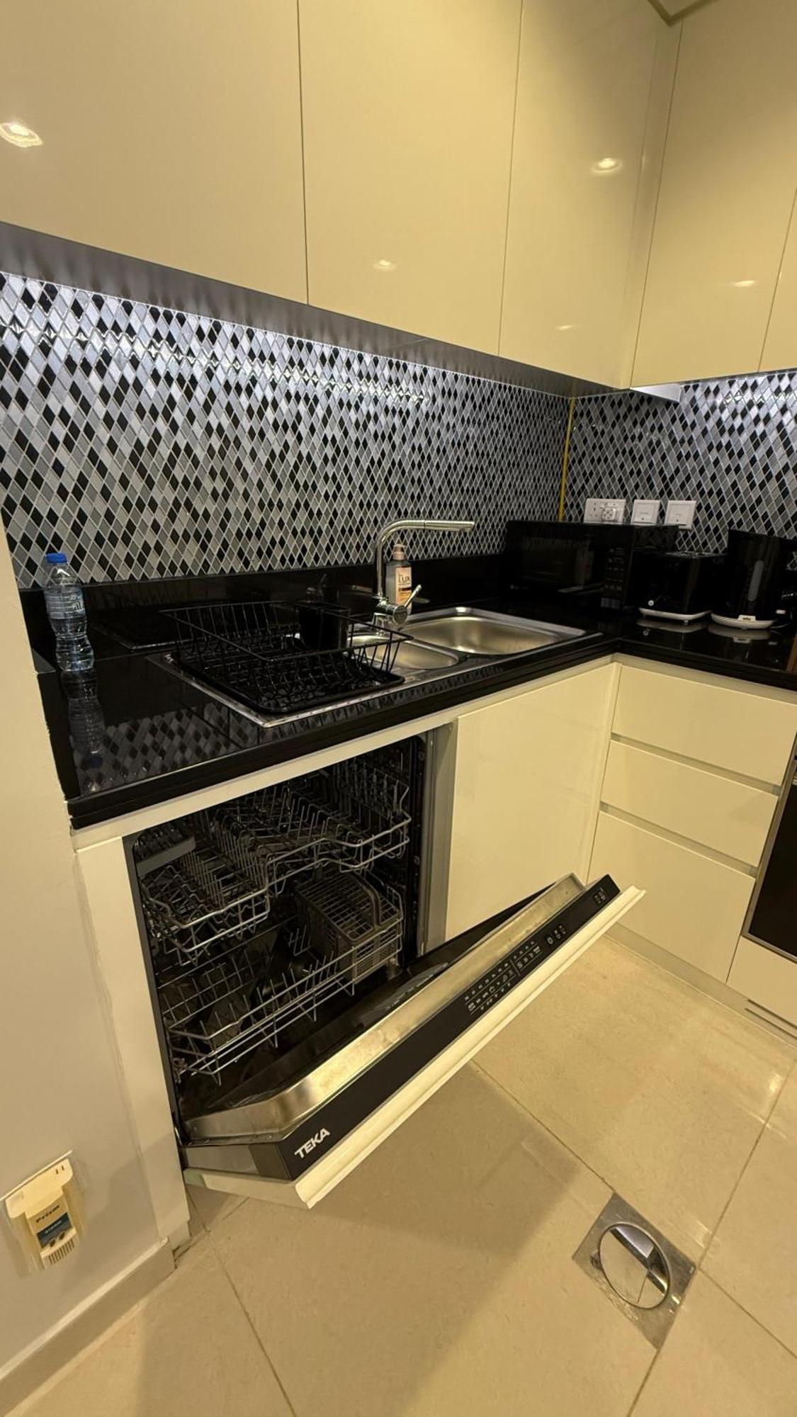 Aykon Tower C Apartment